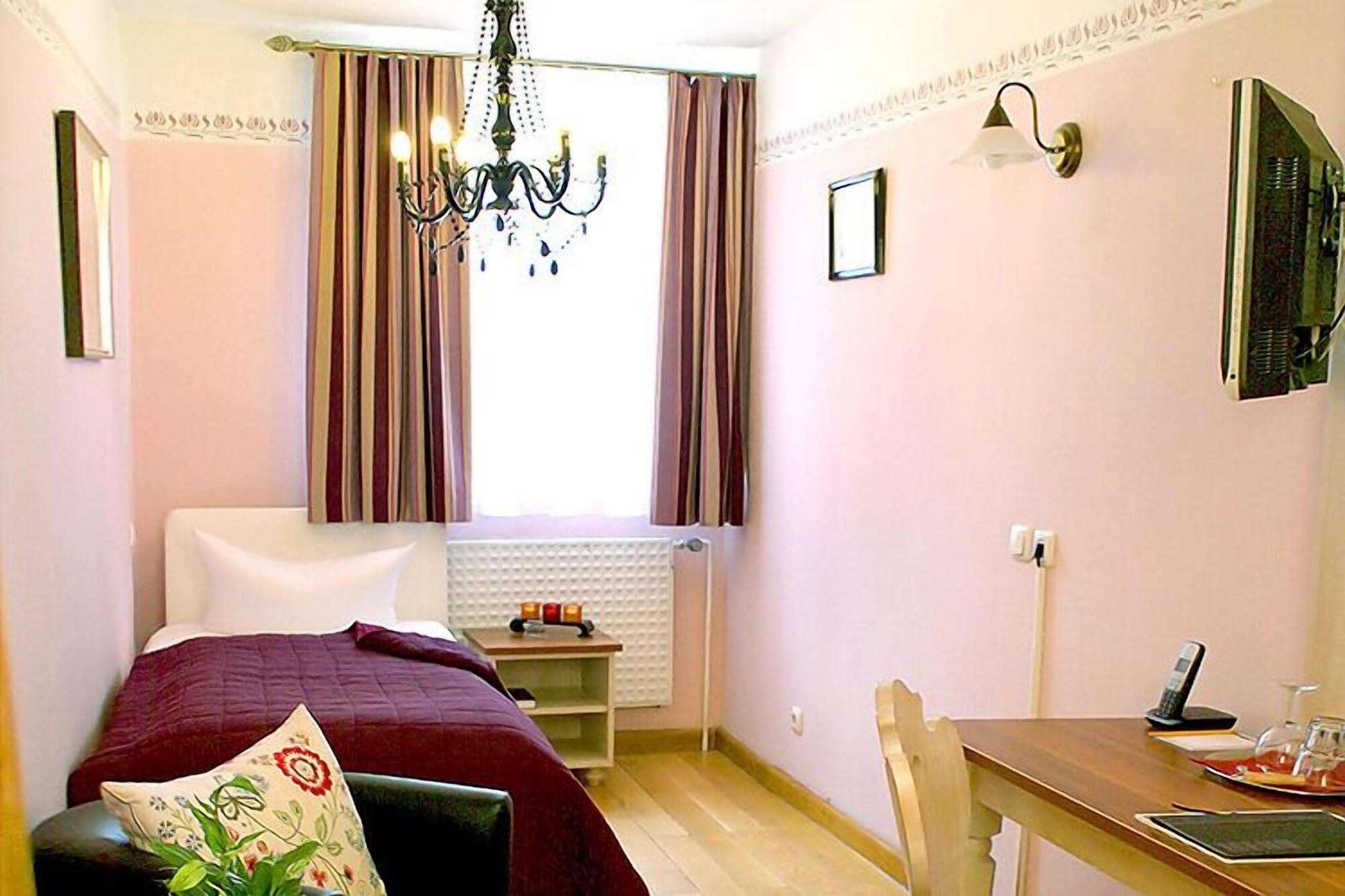 Hotel Elch Boutique Nuremberg Bagian luar foto